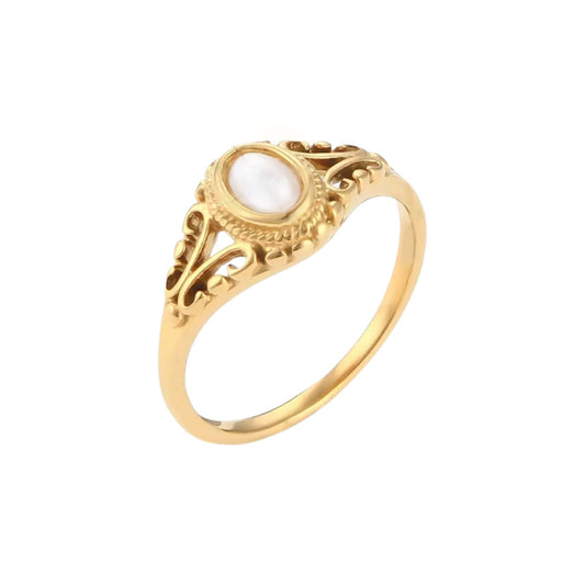 Vintage parel ring.